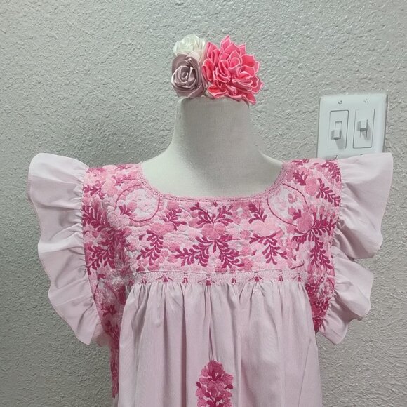 Mexican embroidery blouse - Picture 1 of 3